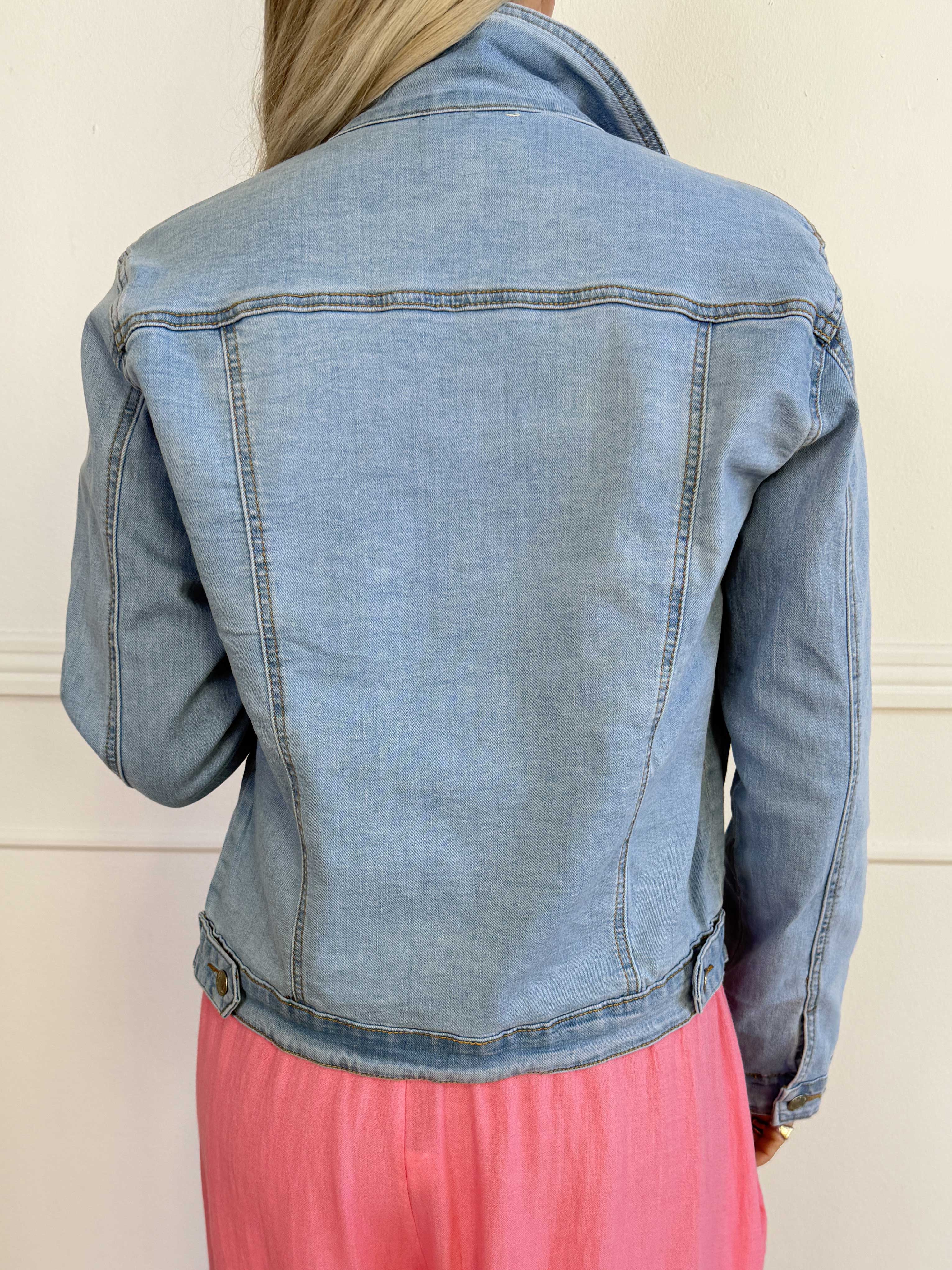 Emelina - Cowboyjakke i lys denim